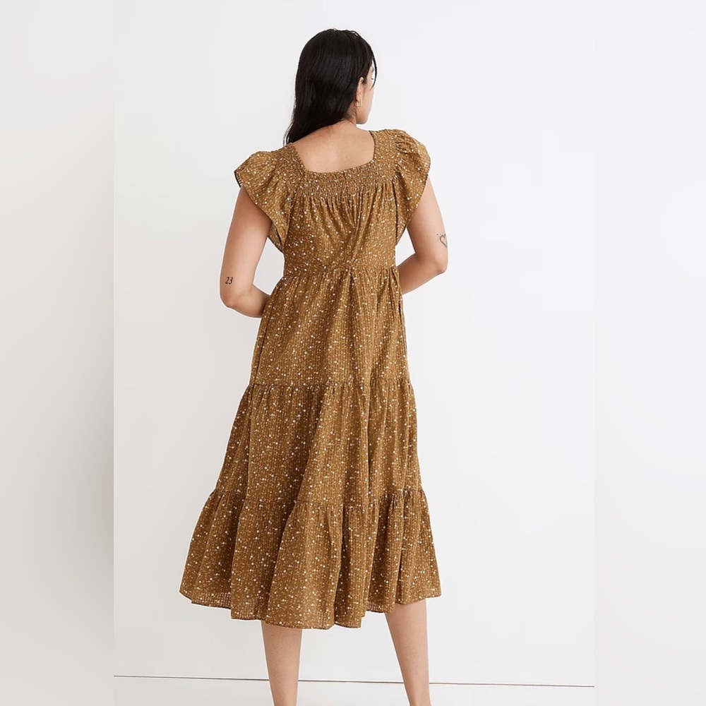 Madewell Dress. Size Medium. Smocking. Midi length.